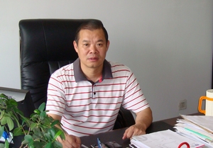 福建华泰集团董事长_华泰化工集团宿舍