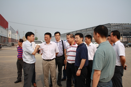 雍书记一行考察华东建材城