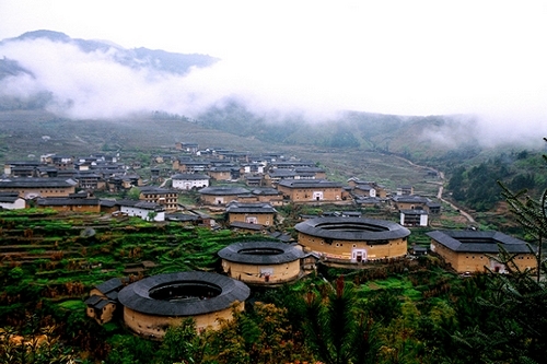 永定土楼—承启楼